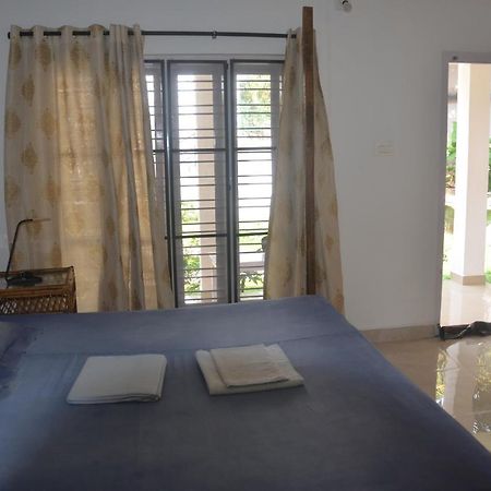 Arya Homestay Bougain Villa Gokarna  Eksteriør billede