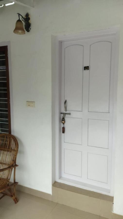 Arya Homestay Bougain Villa Gokarna  Eksteriør billede