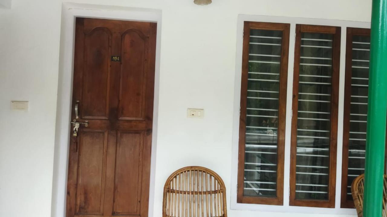 Arya Homestay Bougain Villa Gokarna  Eksteriør billede